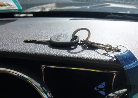 2007 Ford Mustang V6 Deluxe/V6 Premium z USA, uszkodzony, nr VIN 1ZVFT84NX75203414